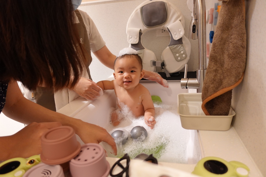 【Cocco Spaレビュー】ベビースイミングマッサージはメリットいっぱい、デパートの高級幼児SPA 1