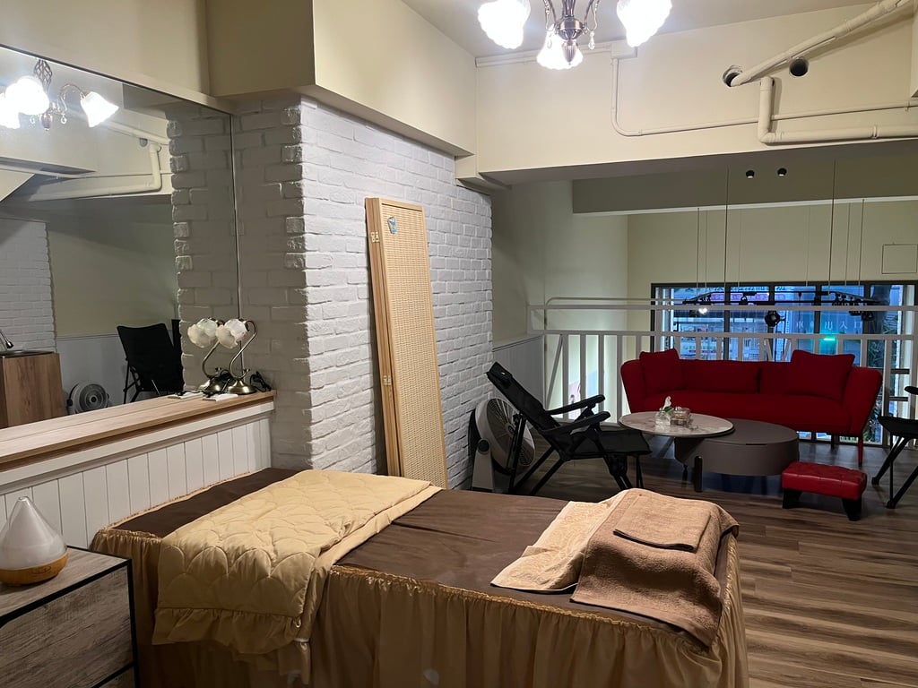 台中臉部撥筋 得美 Demie Studio 精明店 02