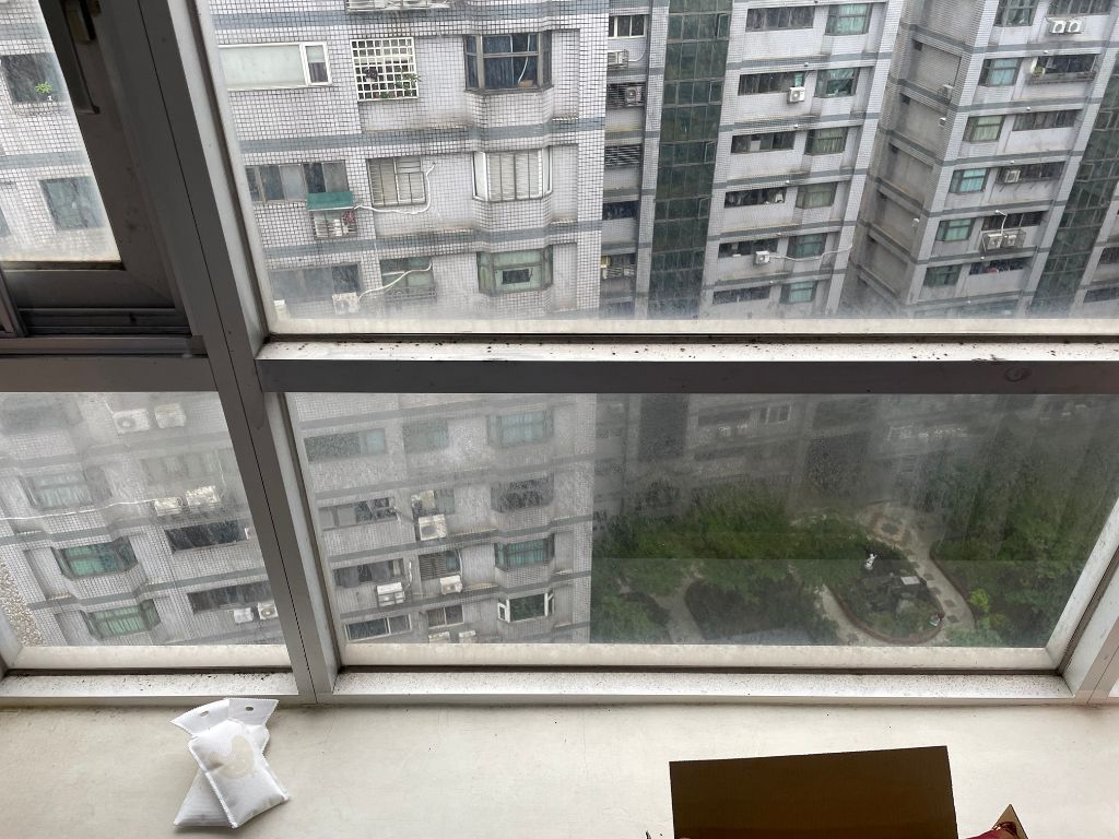 【鷹翰裝潢細清評價】清潔人員堅持非派遣,再頑強的污漬都難不倒 9 個別化量身訂製的清潔計畫方案