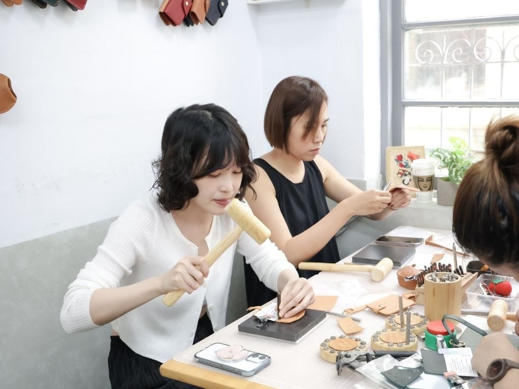 친구들과 함께 더 많은 할인 혜택을 받고, 함께 제작에 참여하세요.