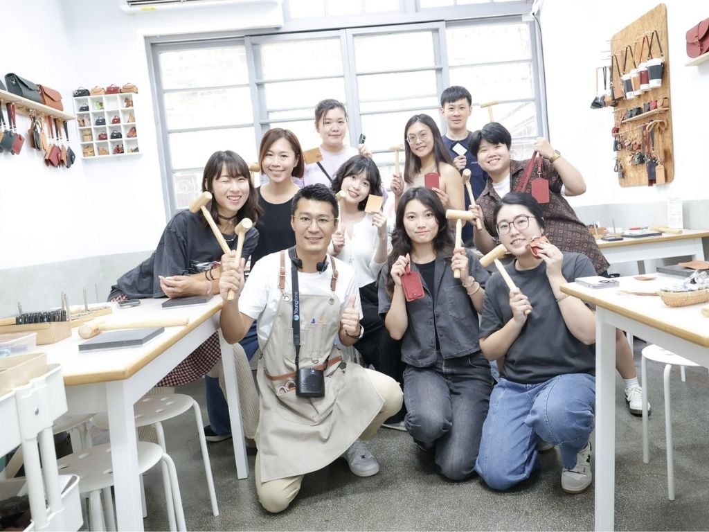 타코 핸드메이드 가죽 조각 체험
