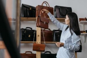 バッグのメンテナンス バッグを最も安全に保つには？