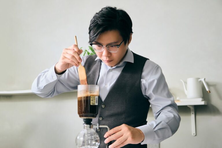 咖啡師證照懶人包｜CSCA 咖啡證照有用嗎？流程、費用、準備全攻略