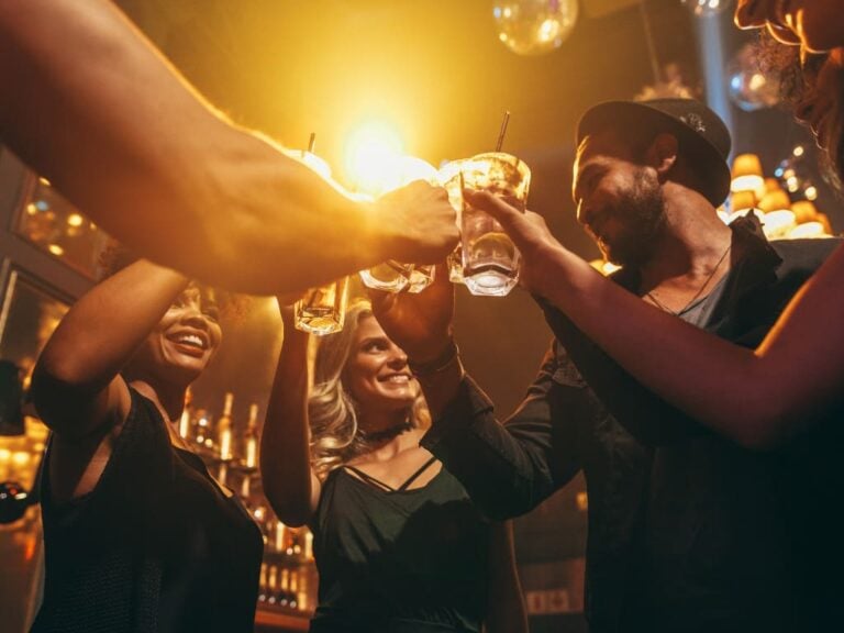 台北 24 小時去處懶人包｜台北半夜能去哪？10 個台北半夜不打烊場所推薦