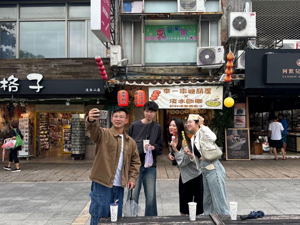 즐거움이 최우선인 테마 미팅: 편안하게 새로운 사람을 만나세요, 소셜 포비아도 환영합니다