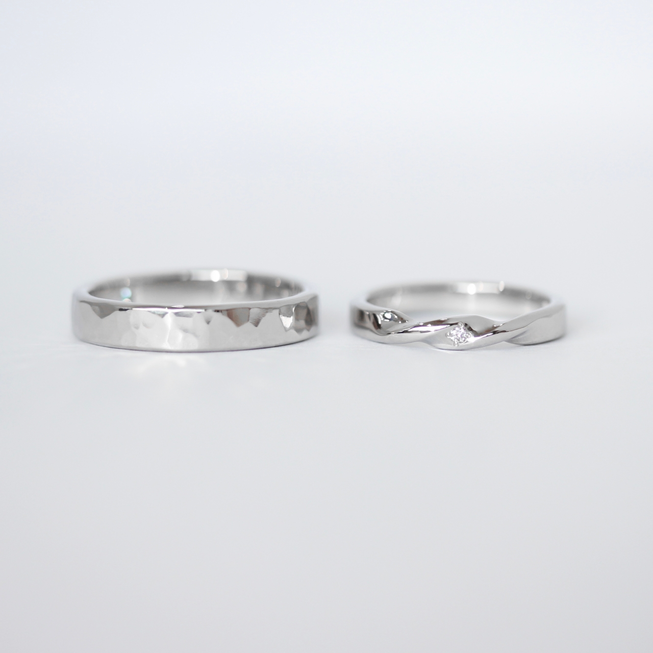 婚戒怎麼挑懶人包|婚戒材質有哪些?一篇搞懂婚戒應該怎麼選 15 不對稱或成對概念設計